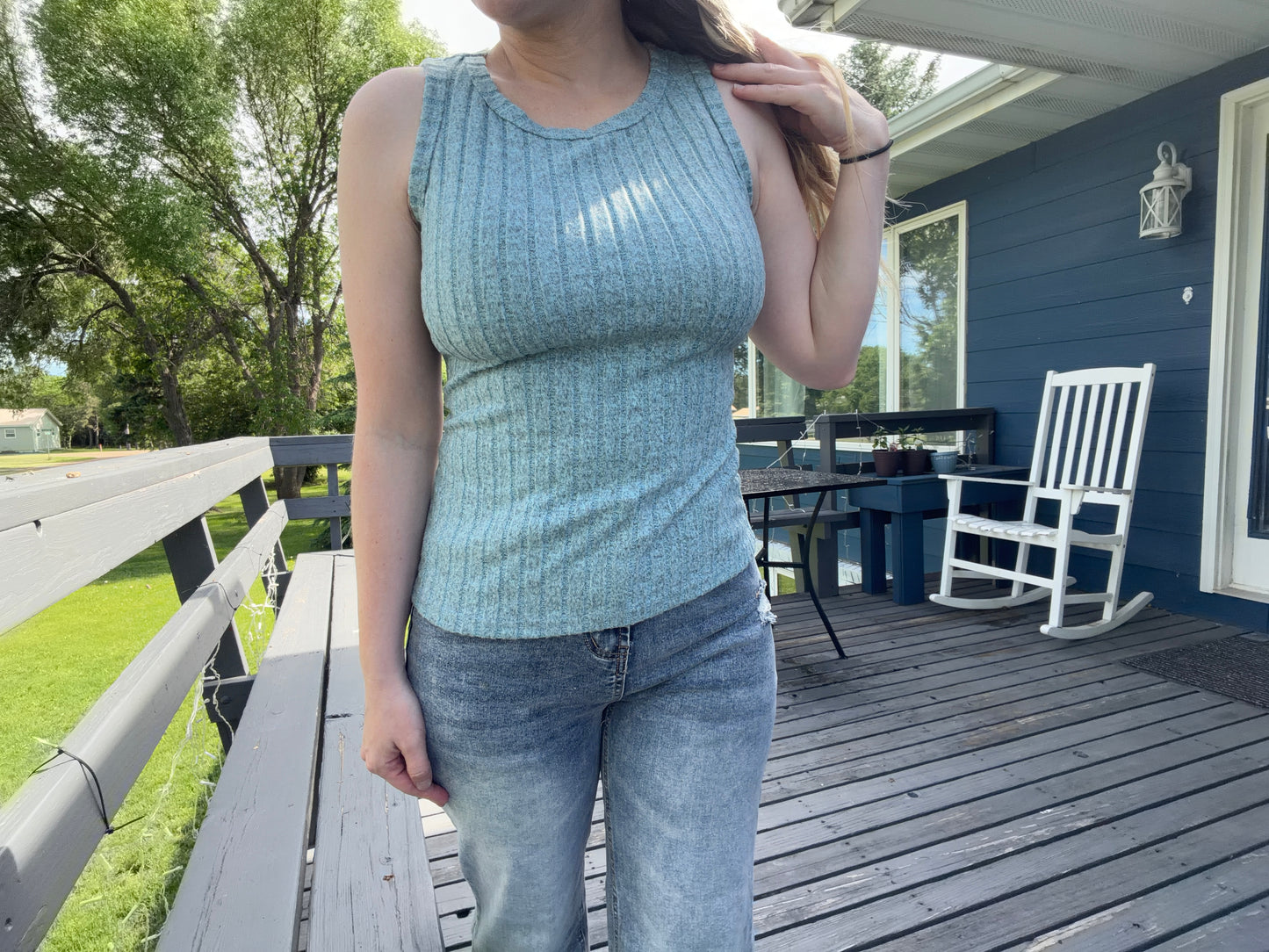 Round Neck Sleeveless Tank Top