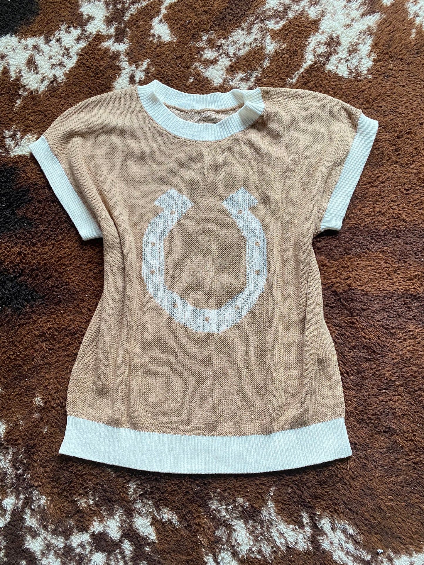 Horseshoe Short Sleeve Sweater